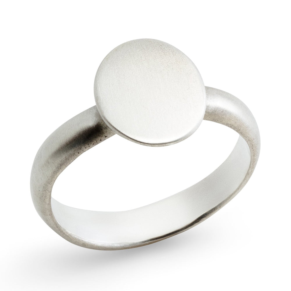 Angled view of Vertical Oval Signet Ring Sterling Silver, by Betsy Barron Jewellery