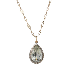 Detail view of Sofia Green Amethyst Necklace by 5 Octobre