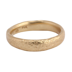 Front-facing view of Noah band by Betsy Barron Jewellery in 14k yellow gold