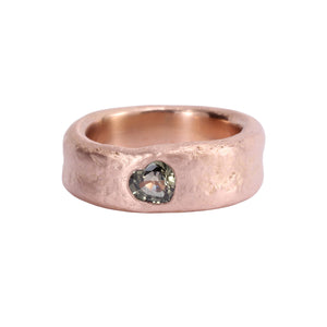 Front-facing view of Perry band in Rose Gold with color change sapphire heart gemstone  by Betsy Barron Jewellery 
