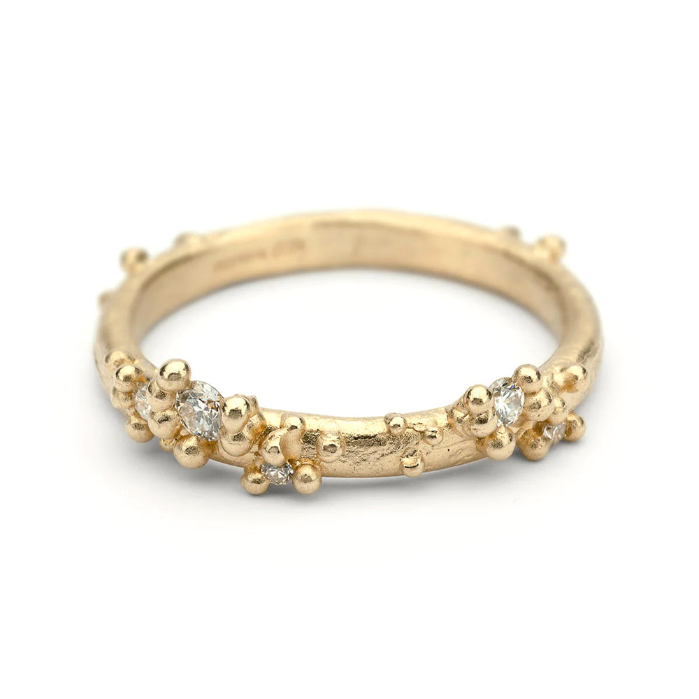 Half Round Band with Diamonds and Granules